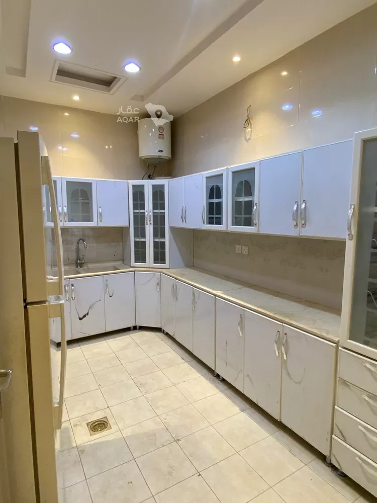 شقة للبيع في شارع عشيرة, حي بدر, مدينة الرياض, منطقة الرياض 19