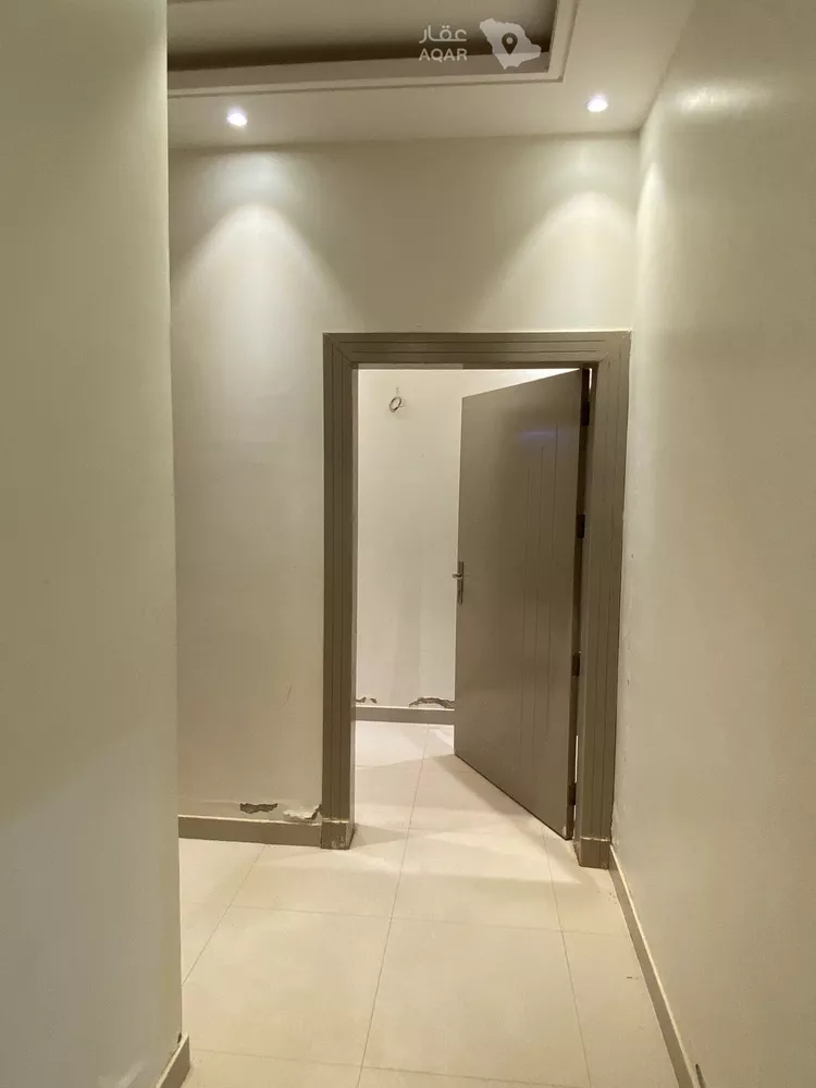 شقة للبيع في شارع عشيرة, حي بدر, مدينة الرياض, منطقة الرياض 7