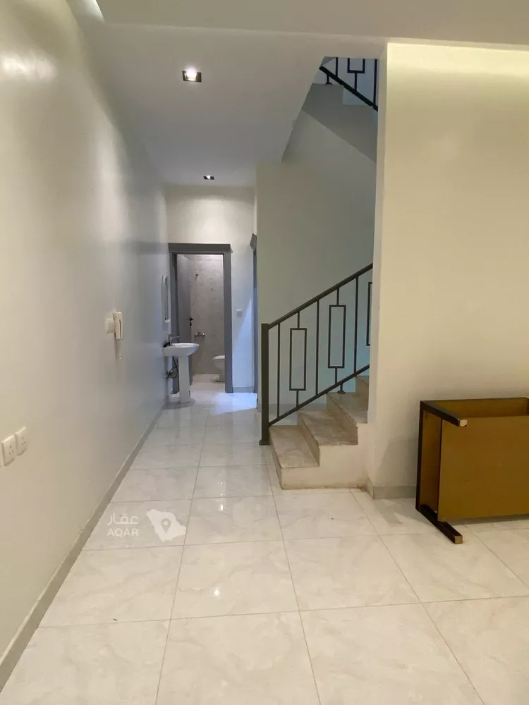 فيلا للإيجار في شارع ابن عدنان, حي سلطانة, مدينة الرياض, منطقة الرياض 8
