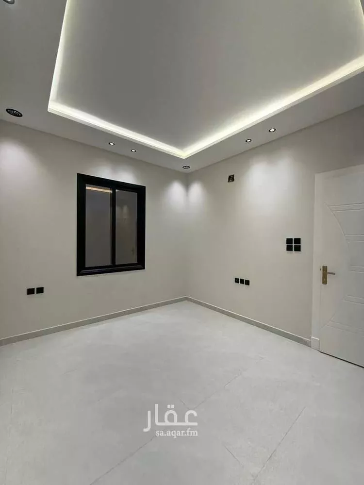 Floor for Sale in Riyadh Al Janadriyah 10