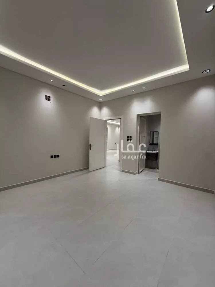Floor for Sale in Riyadh Al Janadriyah 9