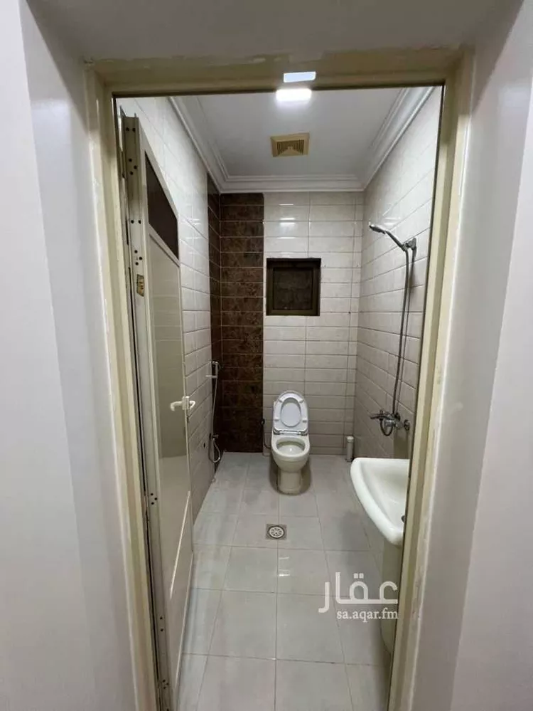 شقة للإيجار في شارع الثرمان ، حي الحمراء الأول ، الهفوف‎ ، الاحساء صورة 2