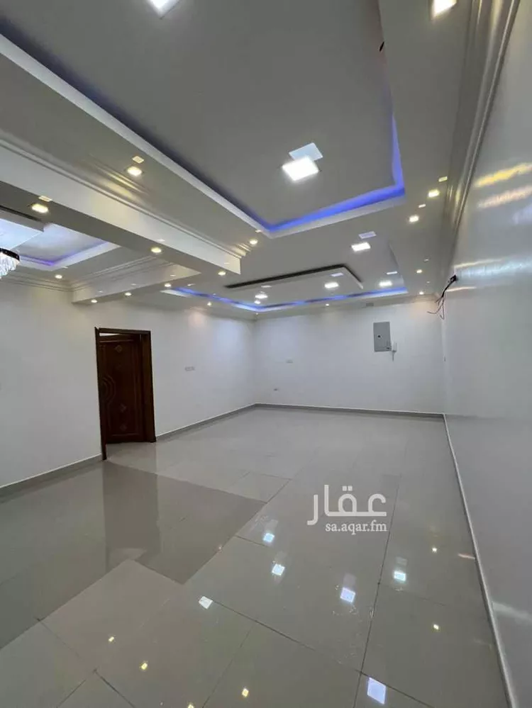 شقة للإيجار في شارع الثرمان ، حي الحمراء الأول ، الهفوف‎ ، الاحساء