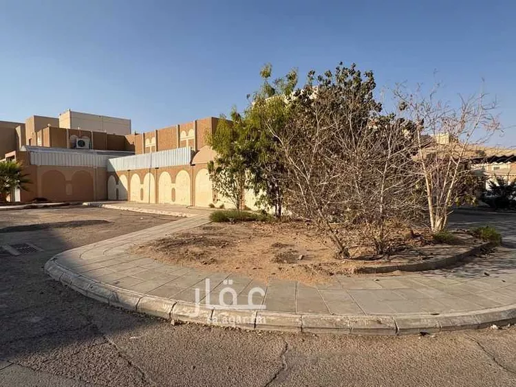 فيلا للإيجار في شارع محمد بن سيف, حي الإسكان, مدينة بريدة, منطقة القصيم صورة 3