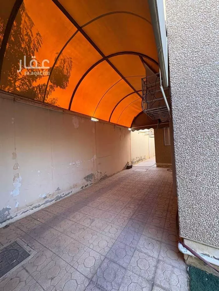 فيلا للإيجار في شارع محمد بن سيف, حي الإسكان, مدينة بريدة, منطقة القصيم