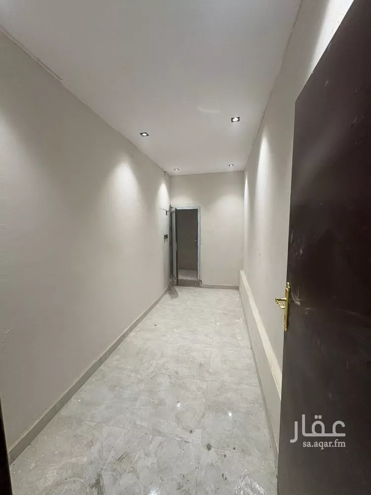 شقة للإيجار في شارع الأمير مساعد بن عبدالرحمن بن فيصل, حي العريجاء الأوسط, مدينة الرياض, منطقة الرياض