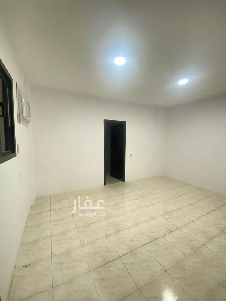 شقة للإيجار في شارع أبي ذر الغفاري, حي الربوة, مدينة الرياض, منطقة الرياض صورة 3