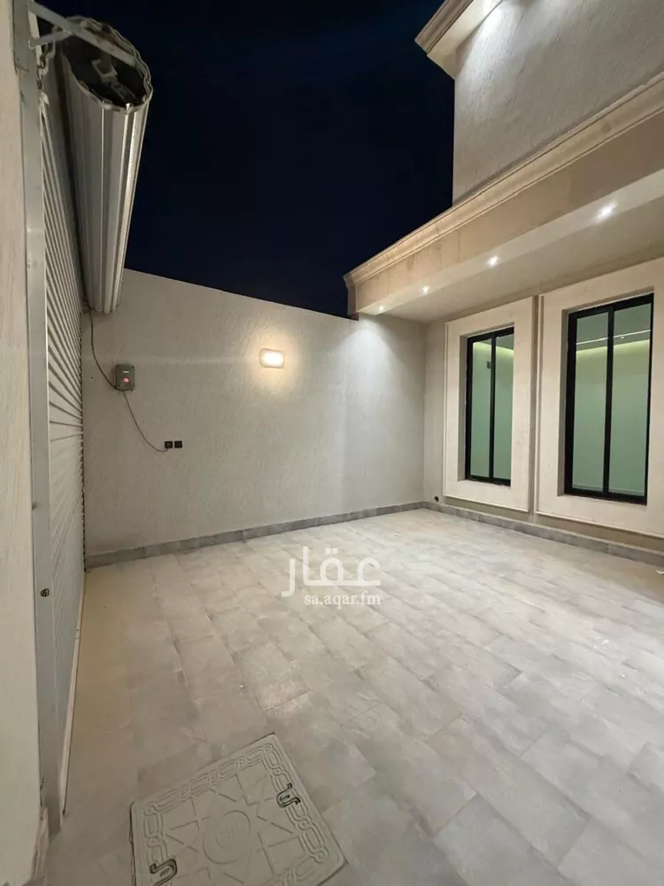 Floor for Rent in Riyadh Al Janadriyah