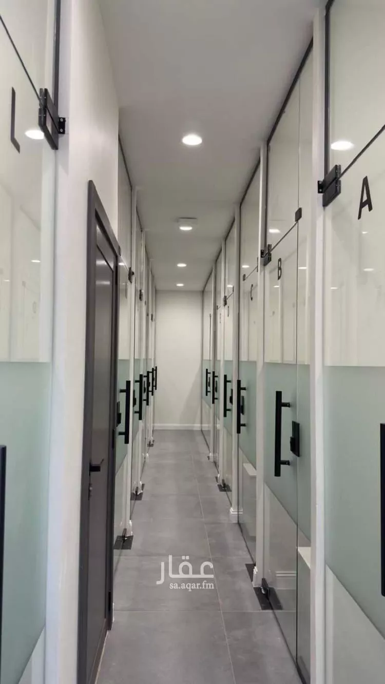 Commercial Office for Rent in Riyadh Al Arid صورة 2