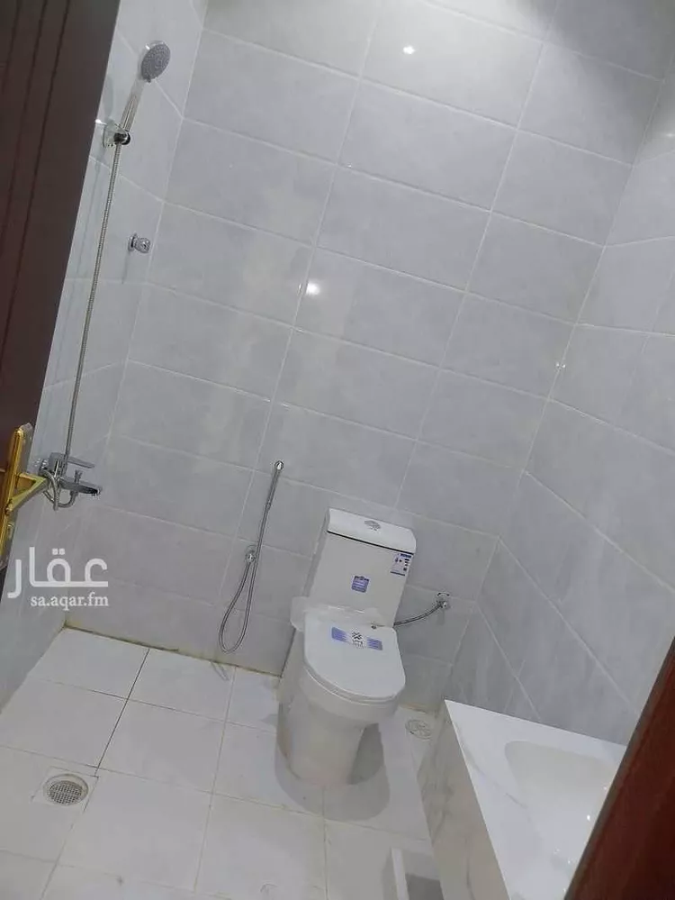 شقة للبيع في شارع اسيد بن احيحه, حي الملك فهد, مدينة المدينة المنورة, منطقة المدينة المنورة صورة 3