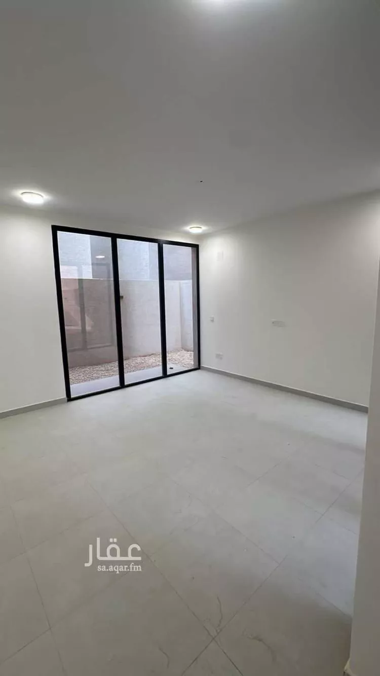 فيلا للإيجار في شارع الامير فيصل بن بندر بن عبدالعزيز الفرعي ، حي مطار الملك خالد الدولي ، الرياض ، منطقة الرياض صورة 2