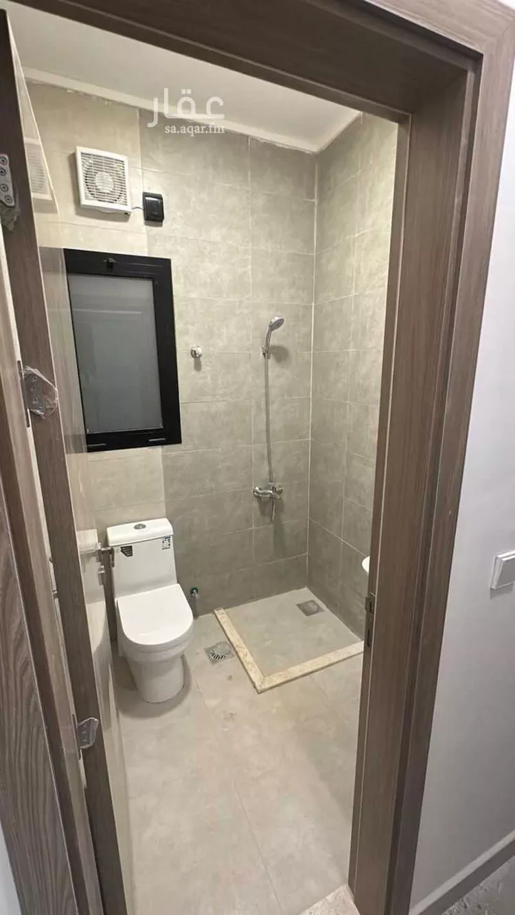 فيلا للإيجار في شارع الامير فيصل بن بندر بن عبدالعزيز الفرعي ، حي مطار الملك خالد الدولي ، الرياض ، منطقة الرياض