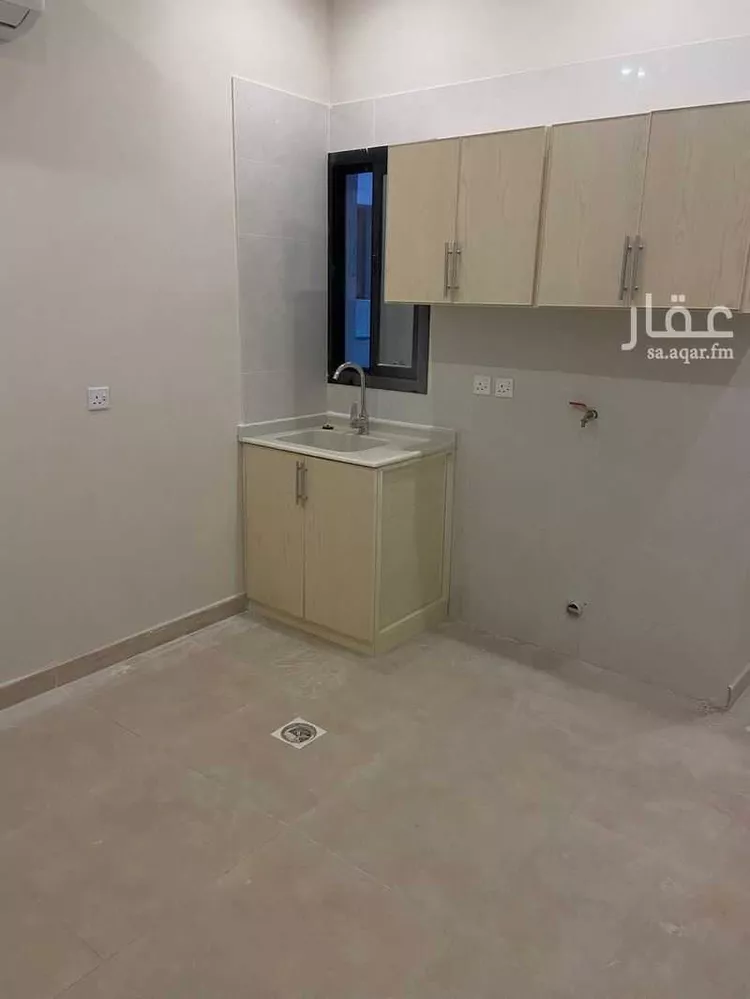 شقة للإيجار في شارع عنيزة, حي الثقبة, مدينة الخبر, المنطقة الشرقية