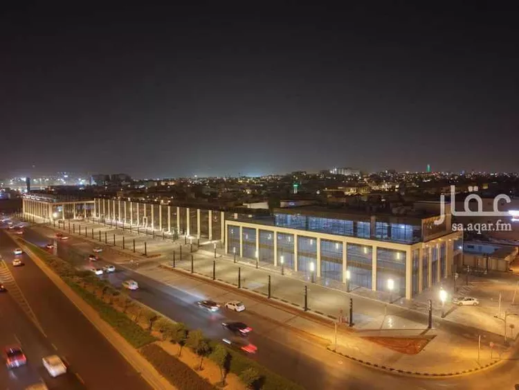 مكتب تجاري للإيجار في شارع الدائري الشرقي الفرعي, حي مغرزات, مدينة الرياض, منطقة الرياض 10