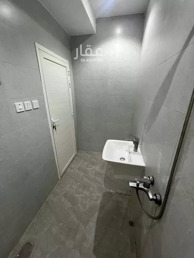 شقة للإيجار في شارع حسان العامري, حي المعذر, مدينة الرياض, منطقة الرياض صورة 4
