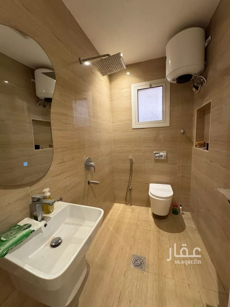 شقة للإيجار في شارع مدائن صالح, حي الحمراء, مدينة الخبر, المنطقة الشرقية 7