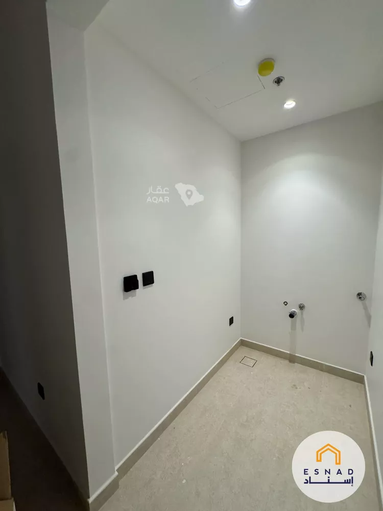 شقة للإيجار في شارع الالمعي, حي البندرية, مدينة الخبر, المنطقة الشرقية 4