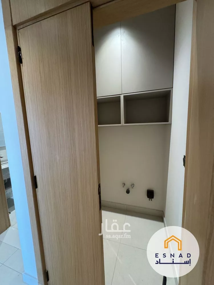 شقة للإيجار في شارع سكاكا, حي الحمراء, مدينة الخبر, المنطقة الشرقية 7