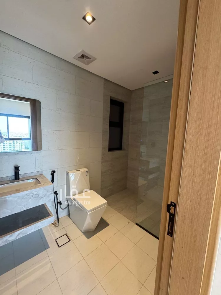 شقة للإيجار في شارع سكاكا, حي الحمراء, مدينة الخبر, المنطقة الشرقية صورة 5