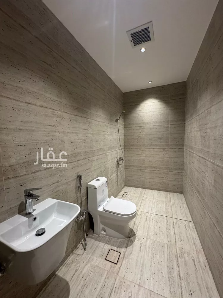 شقة للبيع في حي البحر, مدينة الخبر, المنطقة الشرقية 7