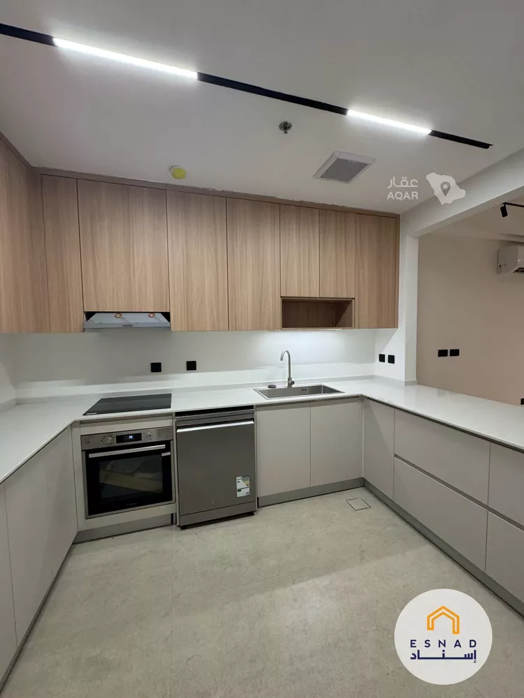 شقة للإيجار في شارع الالمعي, حي البندرية, مدينة الخبر, المنطقة الشرقية 5