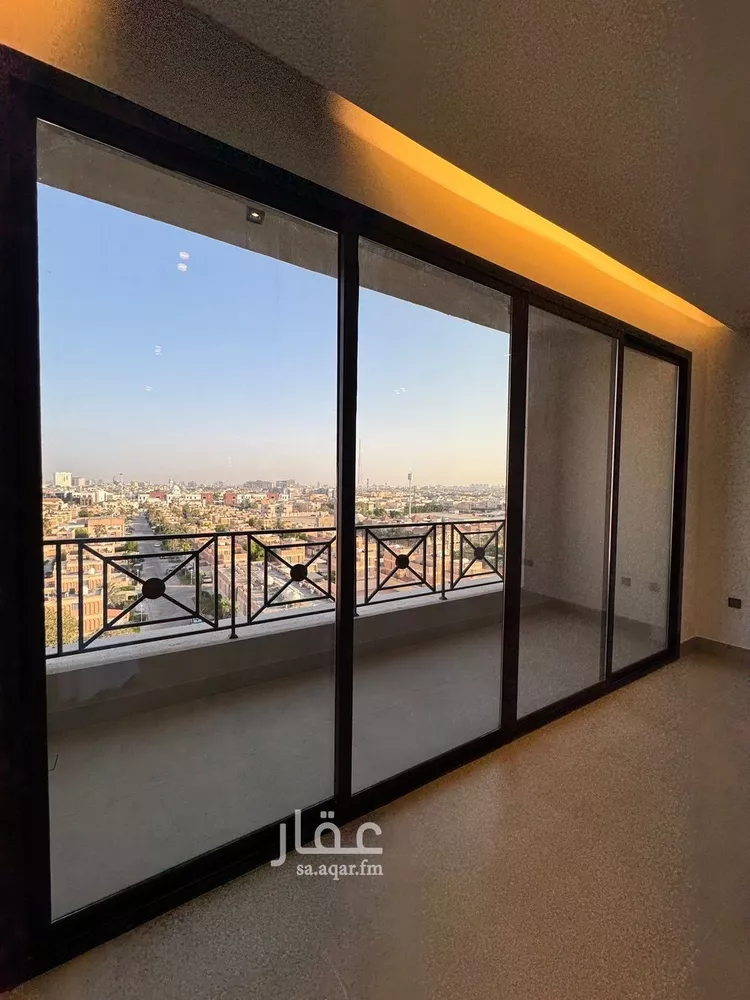 شقة للبيع في شارع الامير عبدالعزيز ابن فهد ابن عبدالعزيز, حي الحزام الذهبي, مدينة الخبر, المنطقة الشرقية صورة 2