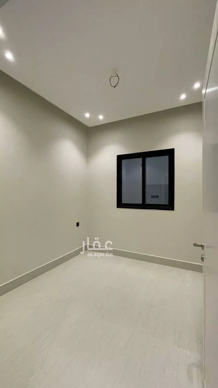 فيلا للبيع في شارع انس الحرثي, حي ضاحية الملك فهد, مدينة الدمام, المنطقة الشرقية صورة 3