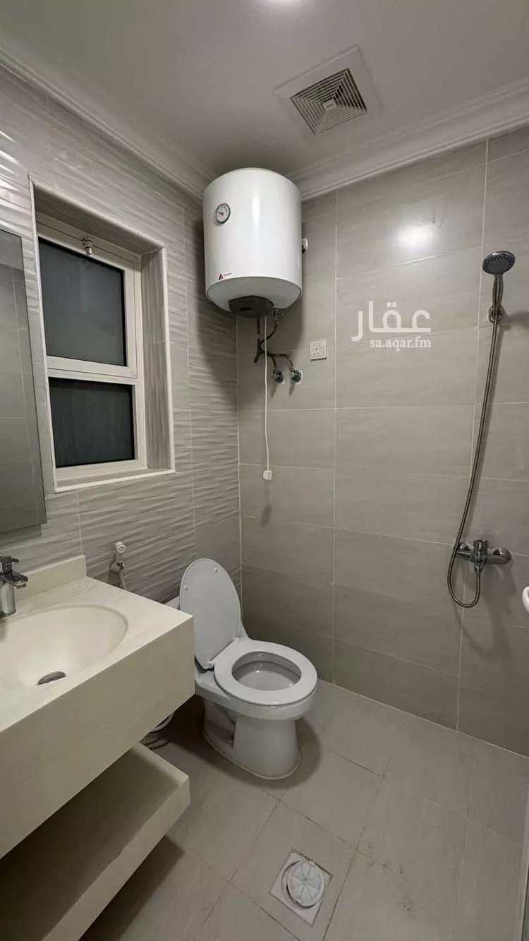 شقة للبيع في شارع بيرين, حي الحمراء, مدينة الخبر, المنطقة الشرقية 9
