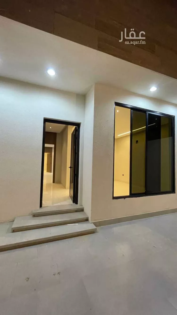 فيلا للبيع في شارع دينار بن حيان, حي ضاحية الملك فهد, مدينة الدمام, المنطقة الشرقية صورة 3
