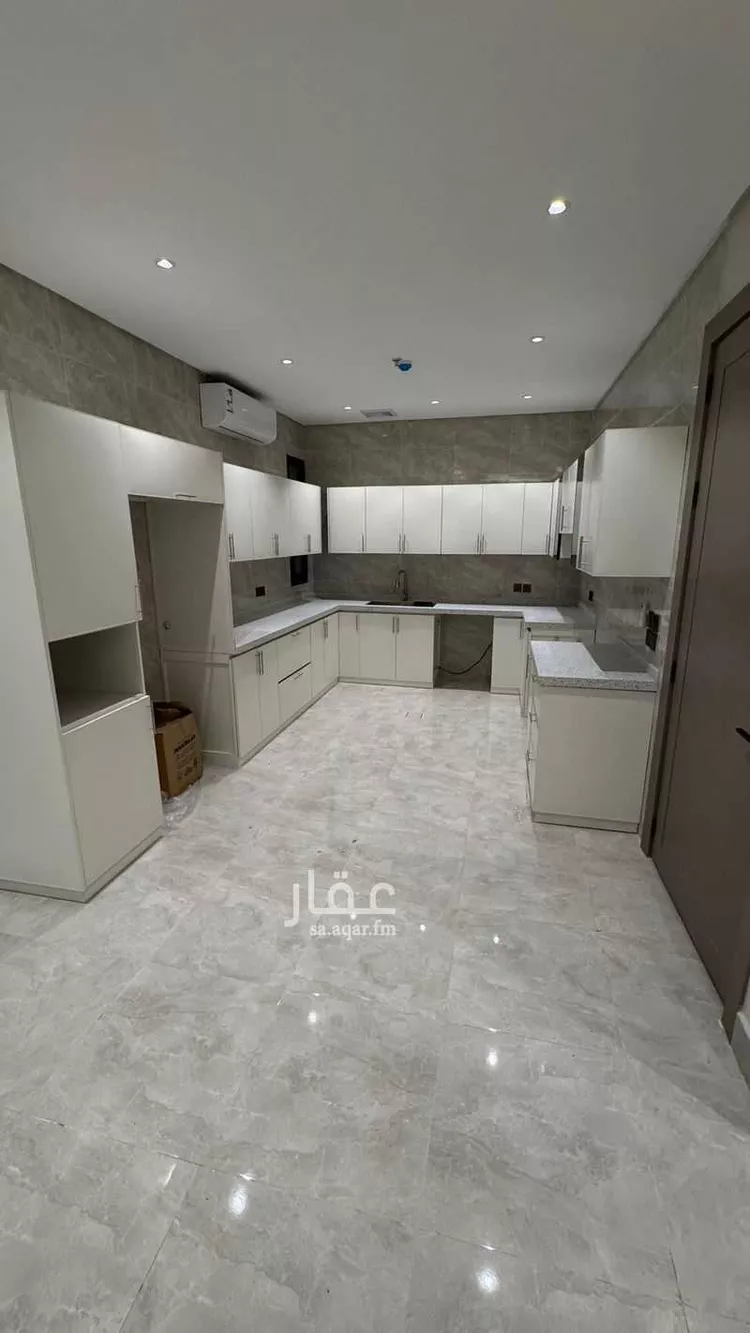 شقة للبيع في شارع العطايف, حي الحمراء, مدينة الخبر, المنطقة الشرقية 6