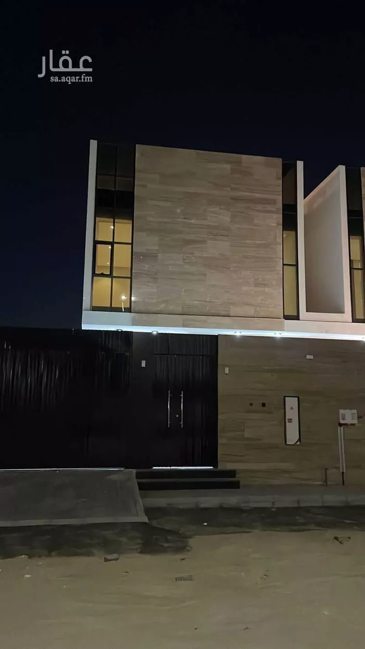 فيلا للبيع في شارع دينار بن حيان, حي ضاحية الملك فهد, مدينة الدمام, المنطقة الشرقية