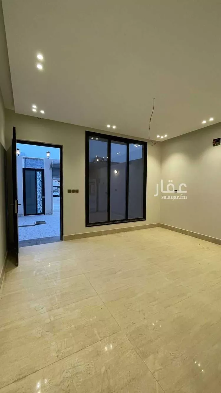 فيلا للبيع في شارع ابن مرزقان, حي ضاحية الملك فهد, مدينة الدمام, المنطقة الشرقية صورة 3