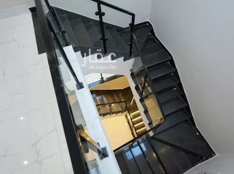 فيلا للبيع في شارع ابو قيس بن الحارث, حي قرطبة, مدينة القطيف, المنطقة الشرقية صورة 2