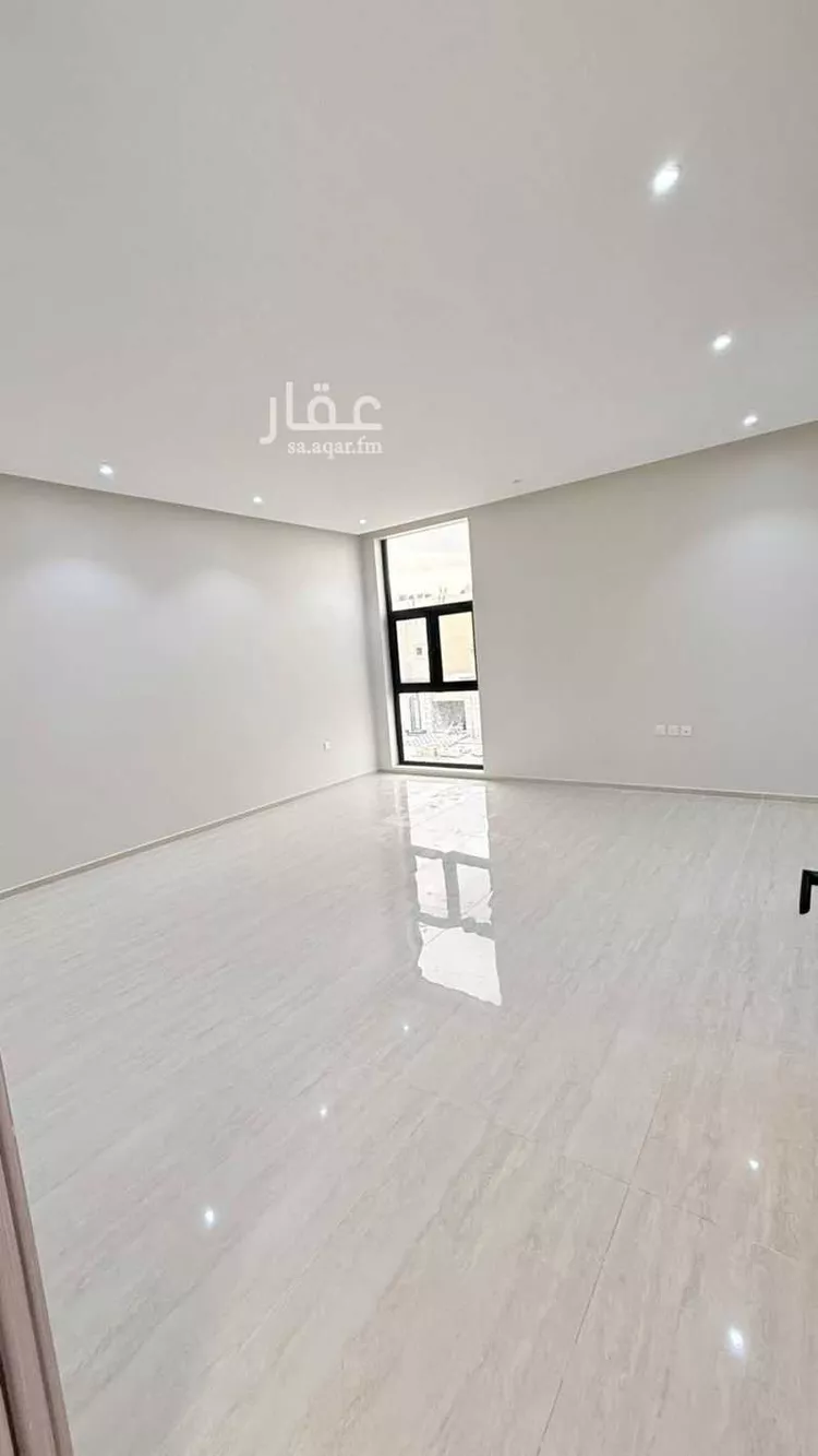 فيلا للبيع في شارع الحاتمي, حي ضاحية الملك فهد, مدينة الدمام, المنطقة الشرقية صورة 2