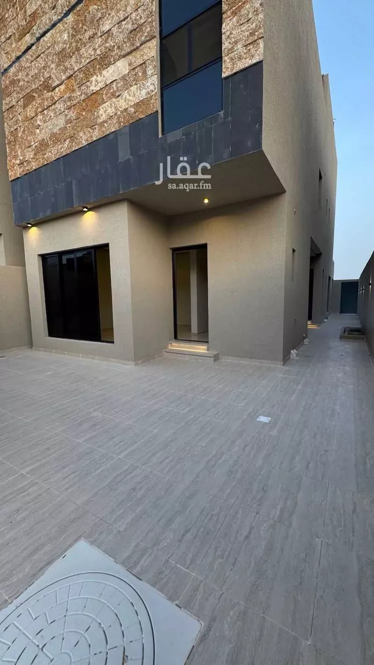فيلا للبيع في شارع الحاتمي, حي ضاحية الملك فهد, مدينة الدمام, المنطقة الشرقية صورة 2