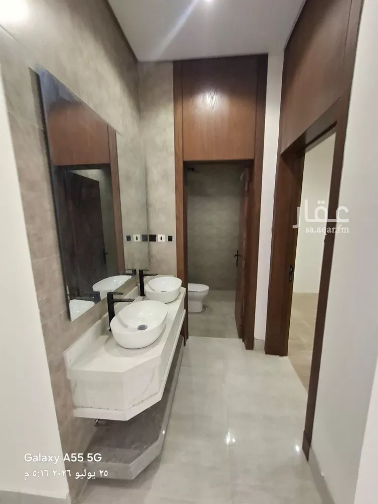 Floor for Sale in Riyadh Tuwaiq 11