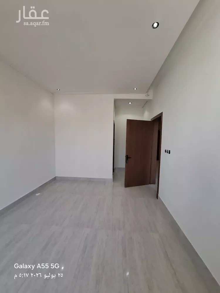 Floor for Sale in Riyadh Tuwaiq 13