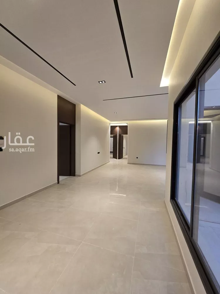 دور للبيع في شارع مصطفى عبدالرزاق, حي عكاظ, مدينة الرياض, منطقة الرياض 7