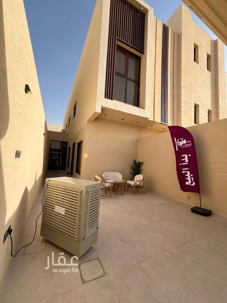 Floor for Sale in Riyadh Al Hazm 14