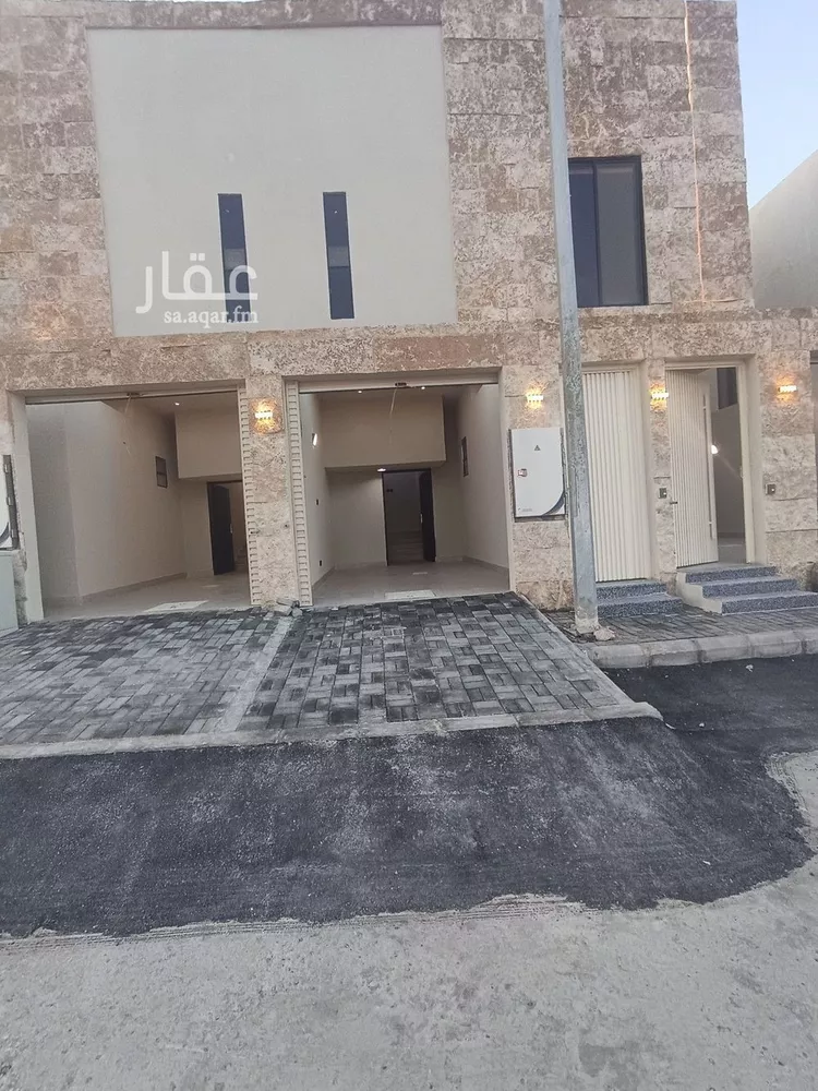 Floor for Sale in Riyadh Dirab 8