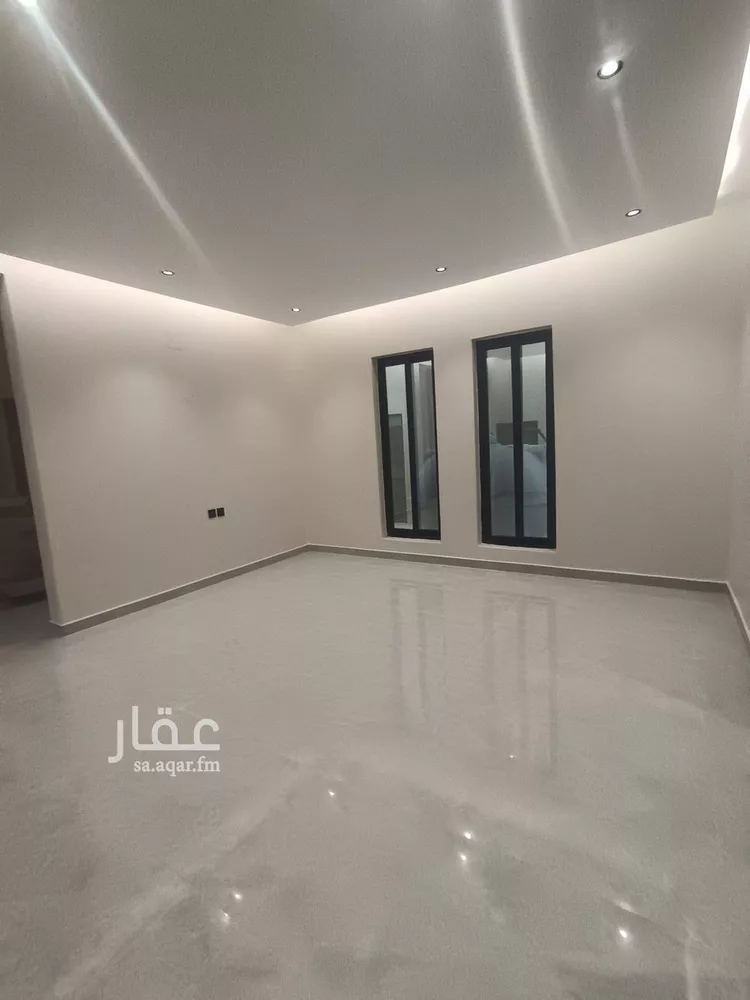 Floor for Sale in Riyadh Dirab 7
