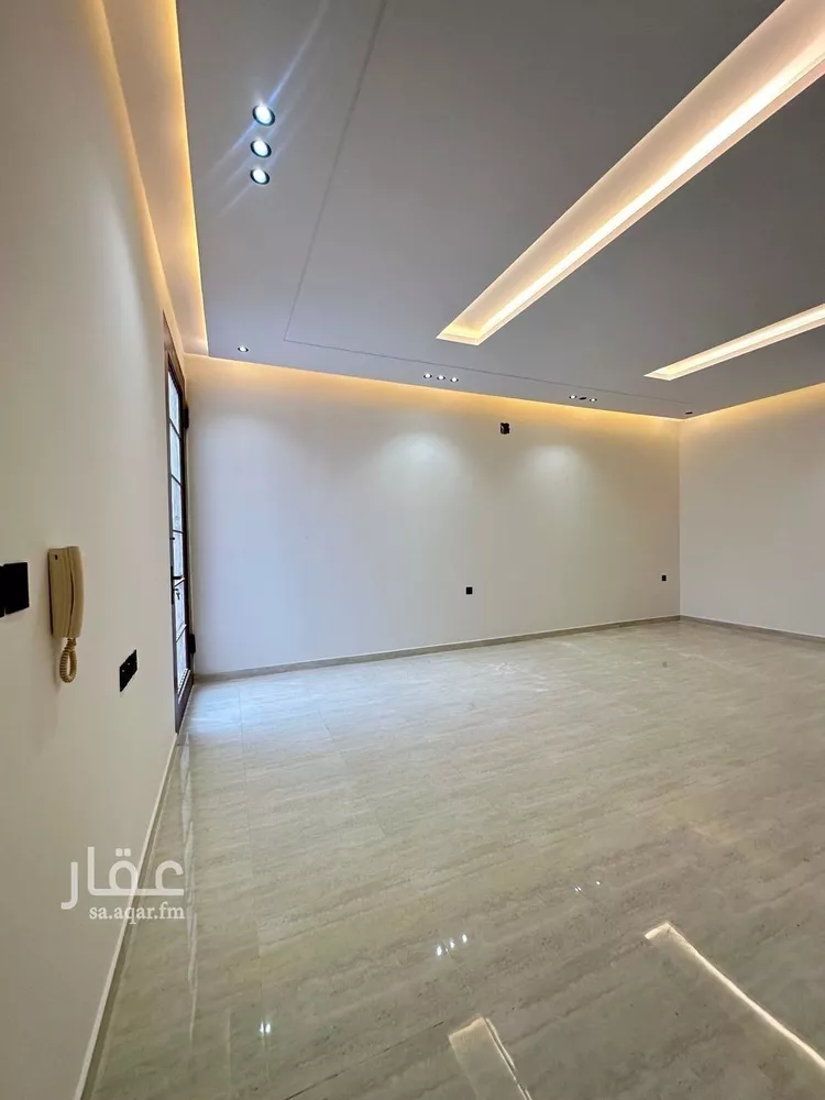 دور للبيع في شارع علي بن النقيب, حي الحزم, مدينة الرياض, منطقة الرياض صورة 5