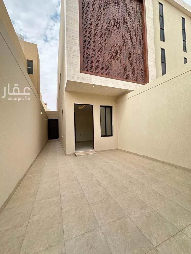 دور للبيع في شارع علي بن النقيب, حي الحزم, مدينة الرياض, منطقة الرياض 8