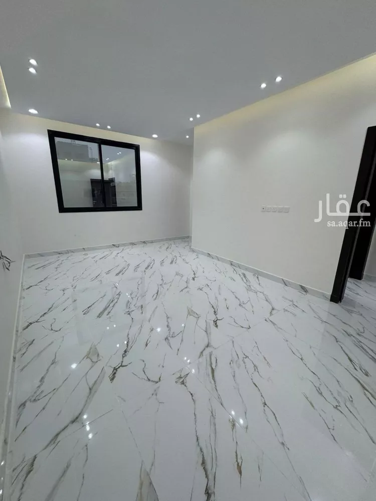فيلا للبيع في شارع يحيى بن أبي المعالي, حي العريجاء الغربي, مدينة الرياض, منطقة الرياض صورة 2