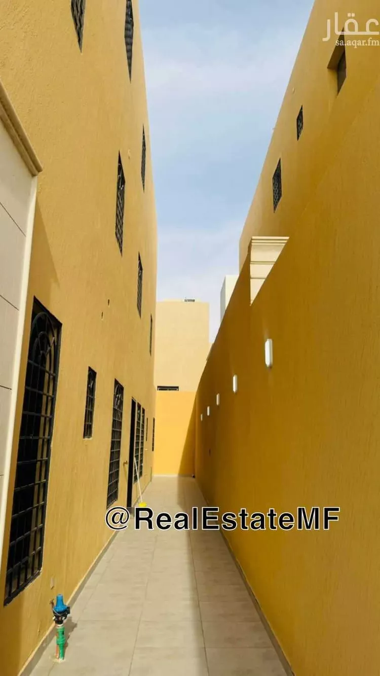 دور للبيع في شارع عثمان الرويني, حي البيان, مدينة الرياض, منطقة الرياض صورة 2