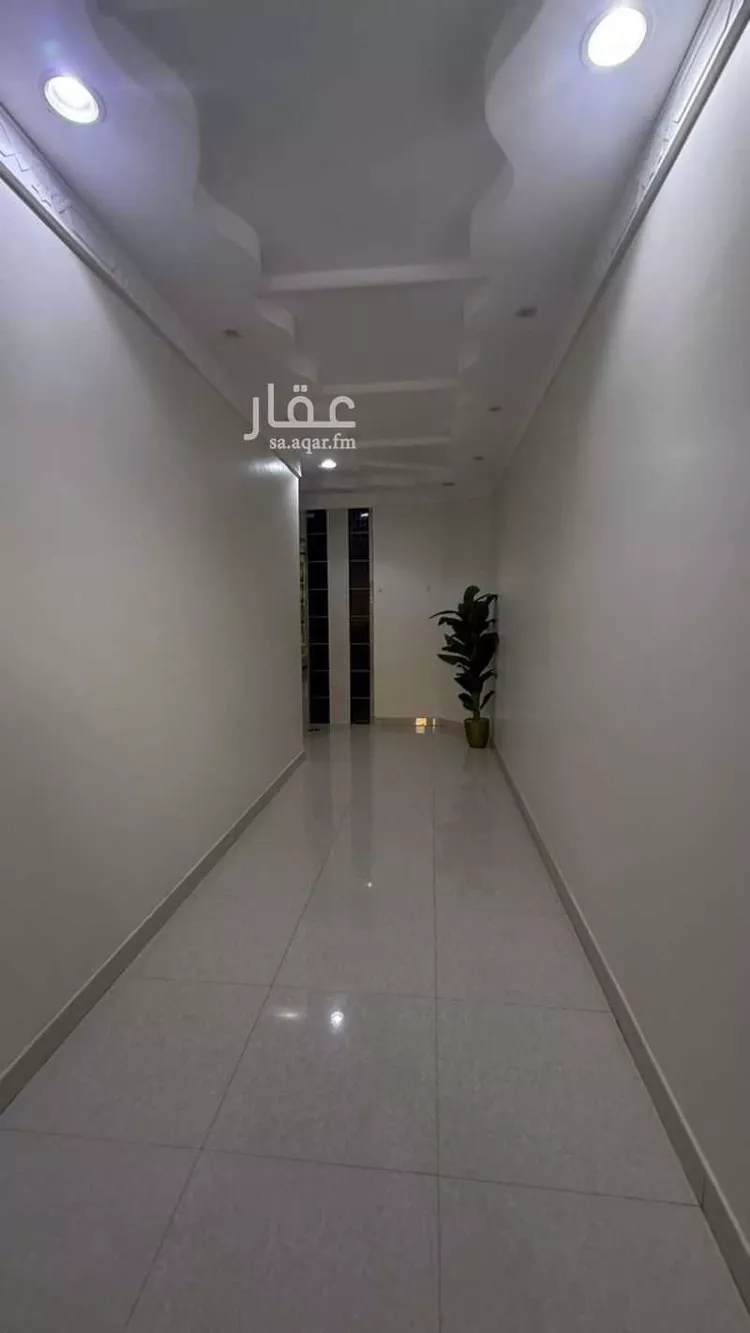 فيلا للبيع في شارع محمد الحريري البصري, حي الرمال, مدينة الرياض, منطقة الرياض صورة 3