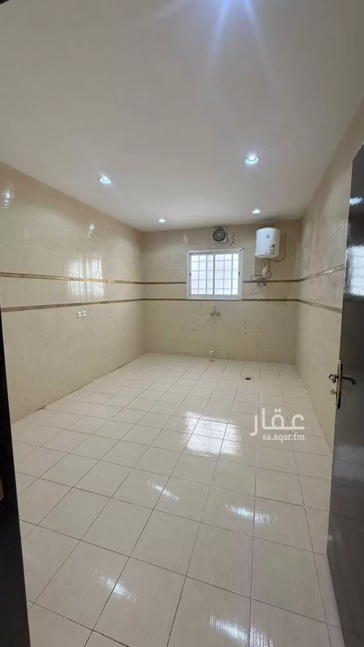 فيلا للبيع في شارع محمد الحريري البصري, حي الرمال, مدينة الرياض, منطقة الرياض صورة 5