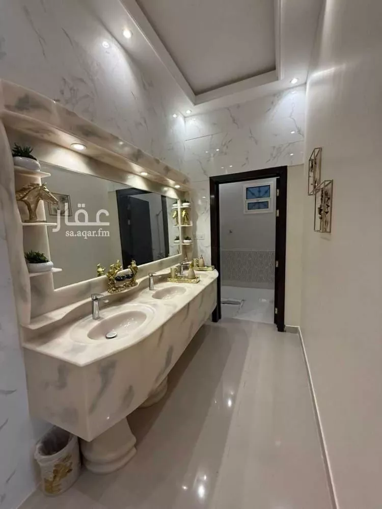 فيلا للبيع في شارع إبراهيم بن عبدالله آل حسين, حي ظهرة لبن, مدينة الرياض, منطقة الرياض صورة 3
