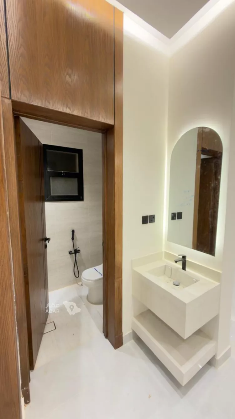 Floor for Sale in Riyadh Ash Sharq 3