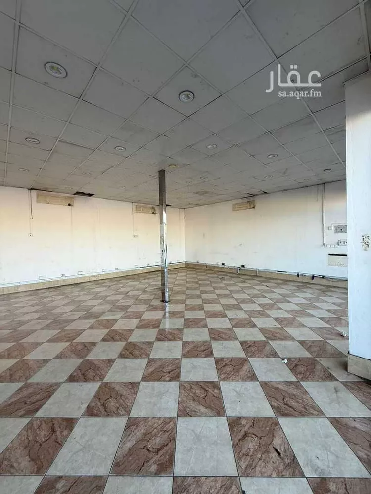 محل للإيجار في شارع طريق ابو هريرة, حي المروج, مدينة أبها, منطقة عسير